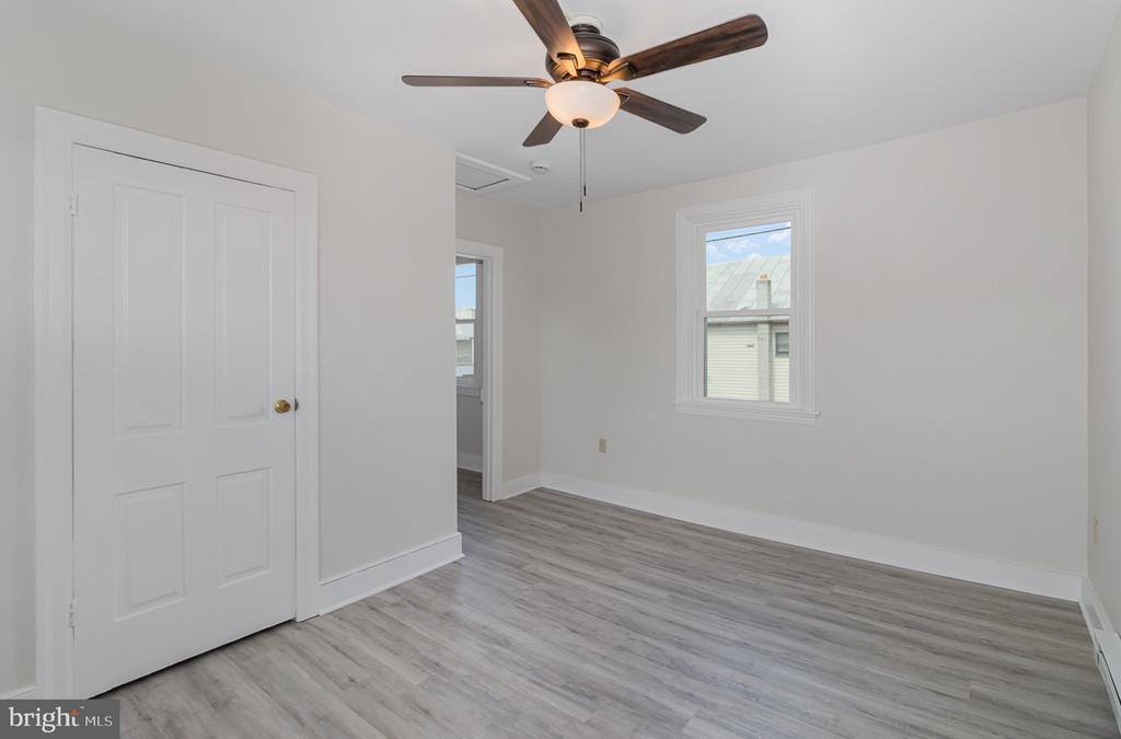 11 West Locust Street, Mechanicsburg, PA 17055