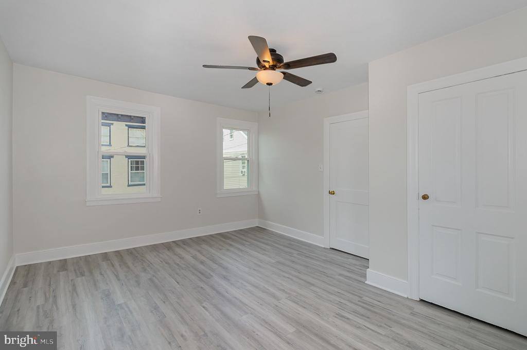 11 West Locust Street, Mechanicsburg, PA 17055