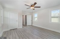 11 West Locust Street, Mechanicsburg, PA 17055