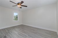 11 West Locust Street, Mechanicsburg, PA 17055