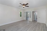 11 West Locust Street, Mechanicsburg, PA 17055