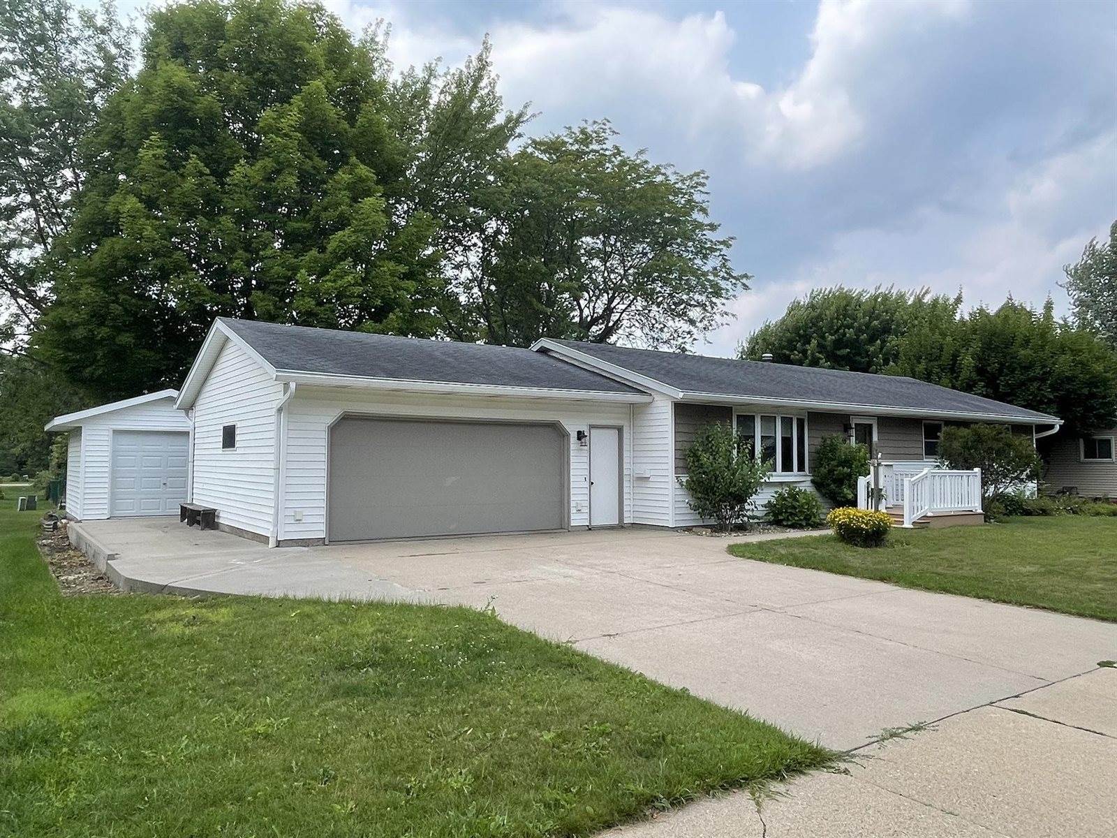 410 S Linden Avenue, Marshfield, WI 54449