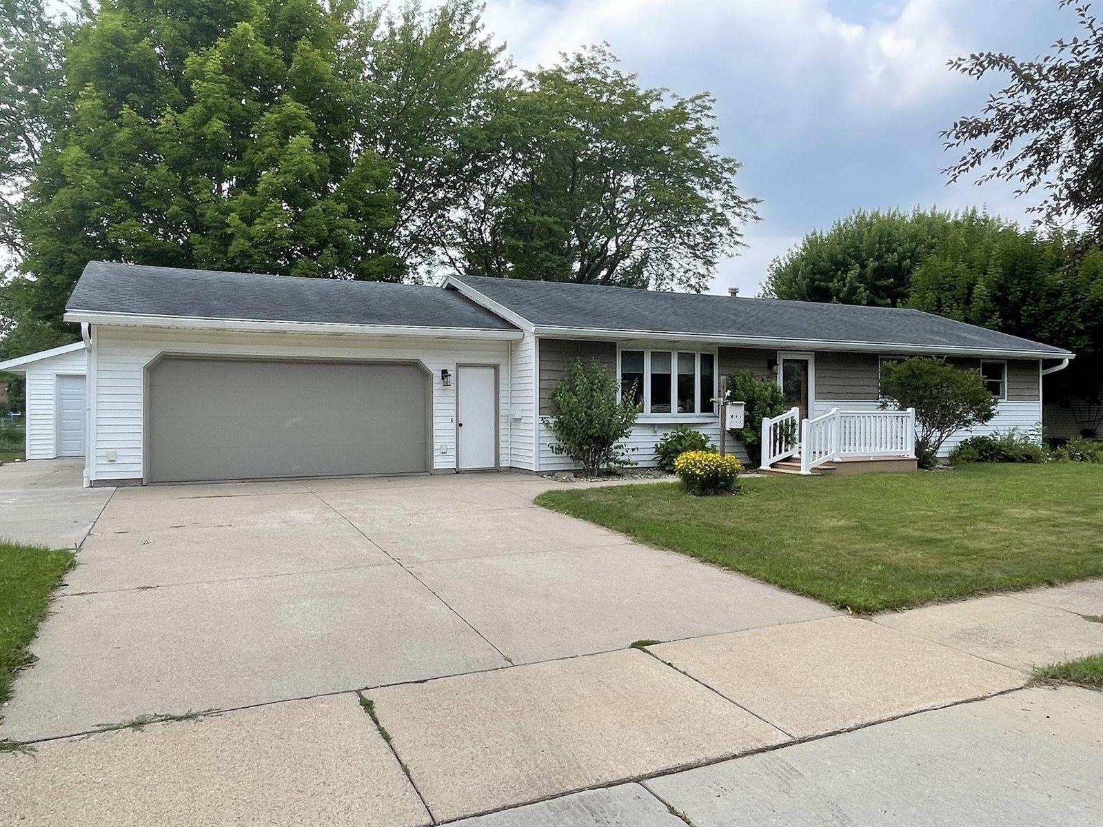 410 S Linden Avenue, Marshfield, WI 54449