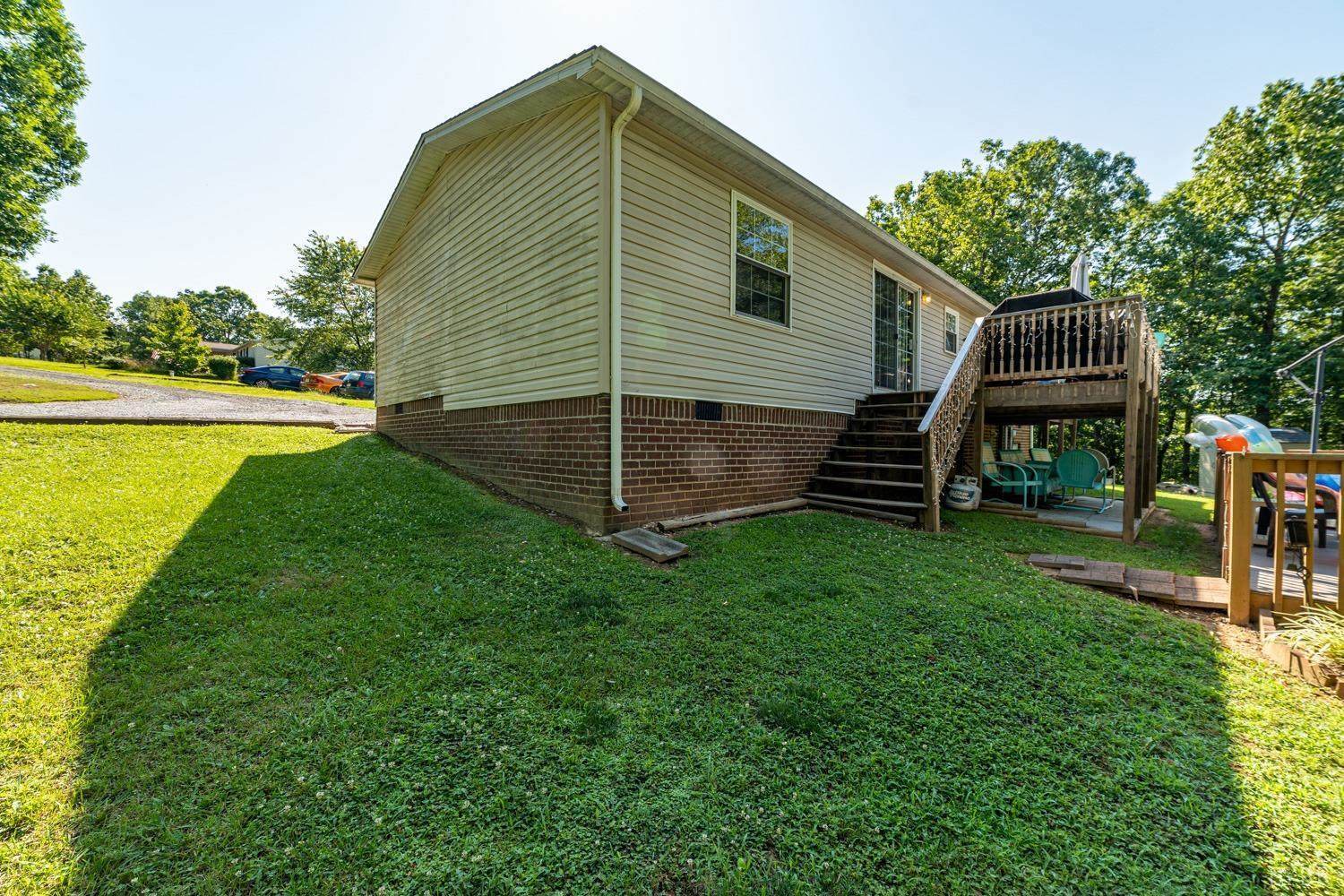 295 Wahoo Ct., Evington, VA 24550