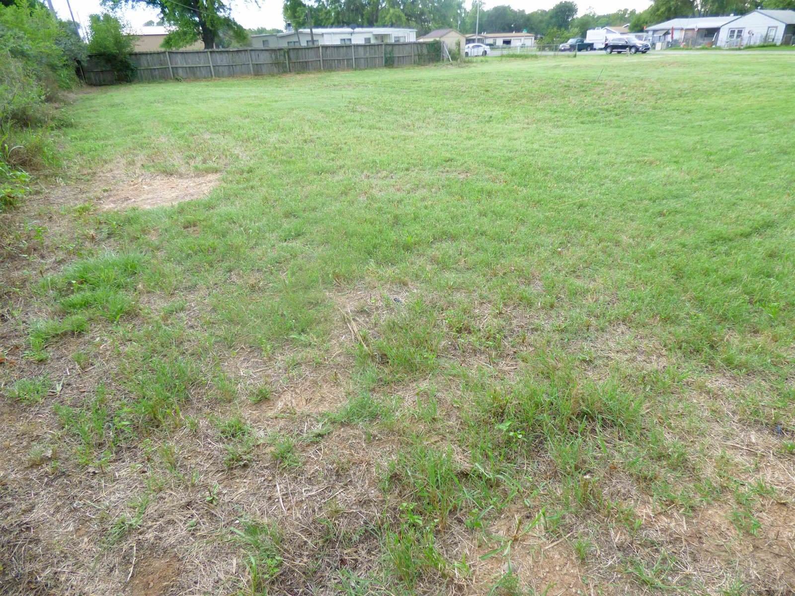 6142 S Minnesota Ave, Wichita, KS 67216