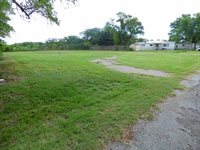 6142 S Minnesota Ave, Wichita, KS 67216