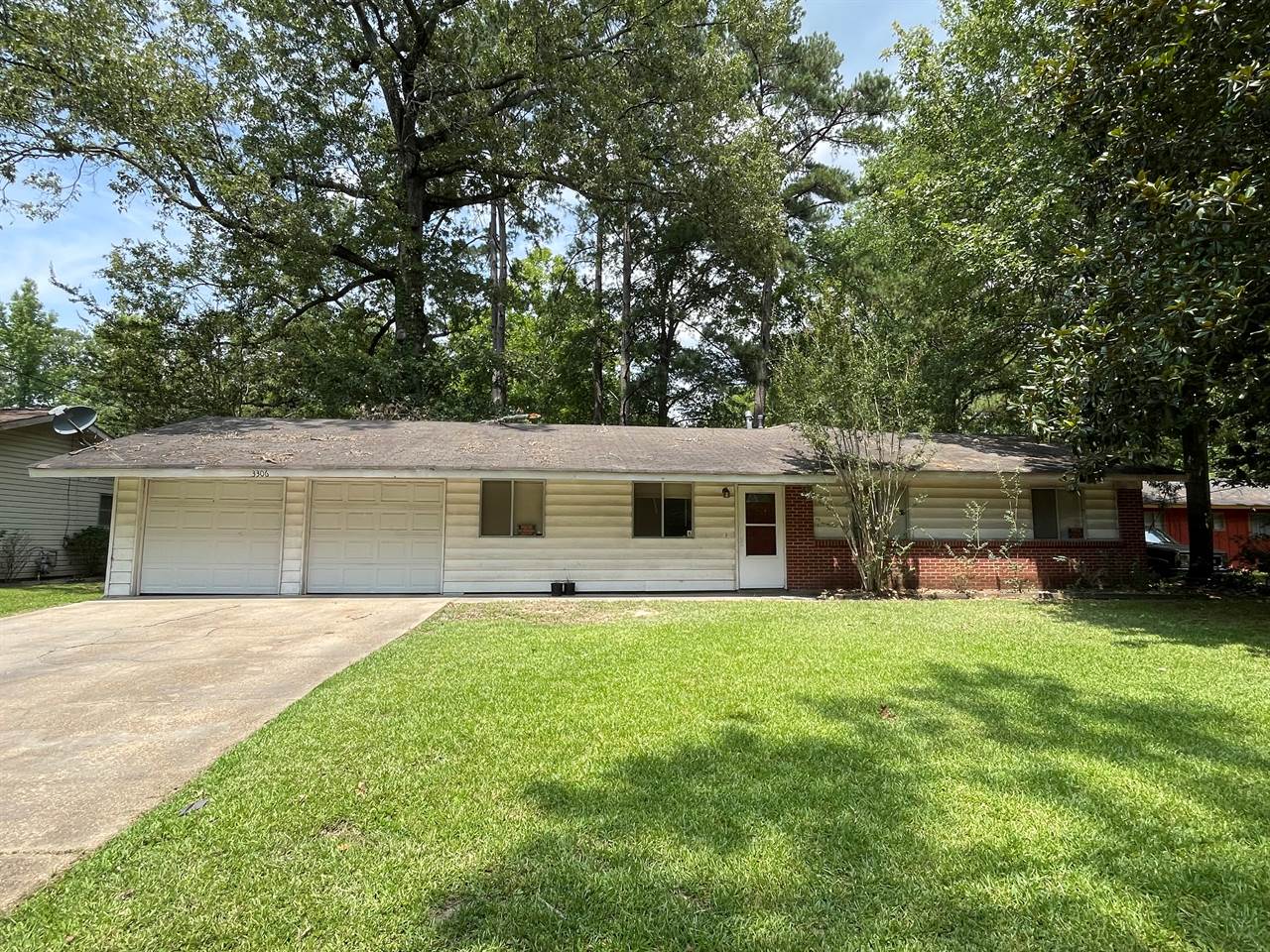 3306 Longwood Dr, Jackson, MS 39212