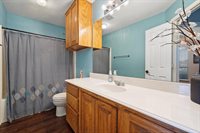 927 Benjamin Drive, Burleson, TX 76028