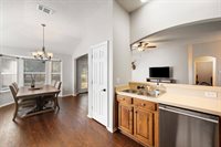 927 Benjamin Drive, Burleson, TX 76028