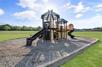 927 Benjamin Drive, Burleson, TX 76028