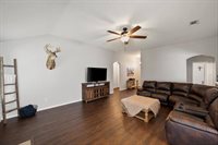 927 Benjamin Drive, Burleson, TX 76028