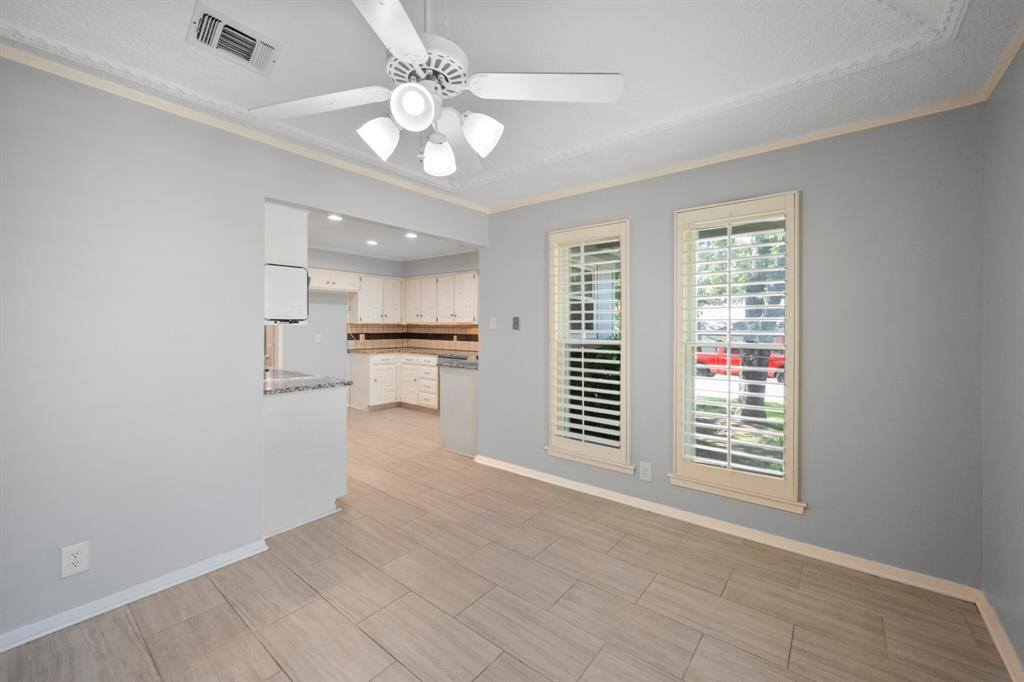 2115 Riverforest Drive, Arlington, TX 76017