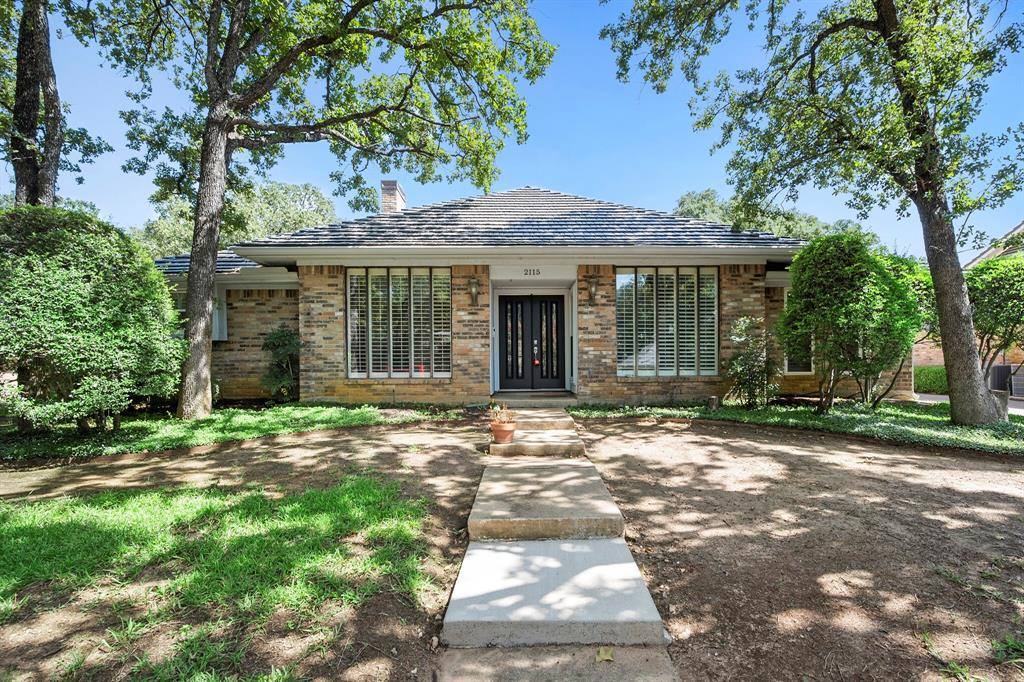 2115 Riverforest Drive, Arlington, TX 76017
