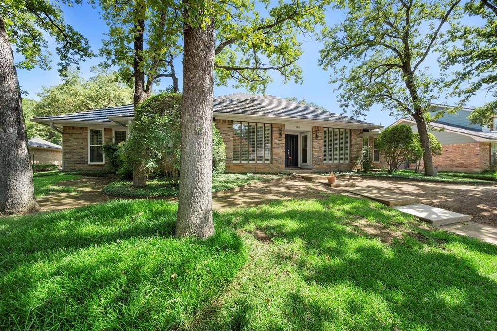 2115 Riverforest Drive, Arlington, TX 76017