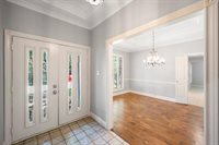 2115 Riverforest Drive, Arlington, TX 76017