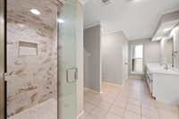 2115 Riverforest Drive, Arlington, TX 76017