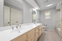 2115 Riverforest Drive, Arlington, TX 76017