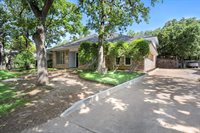 2115 Riverforest Drive, Arlington, TX 76017