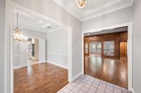 2115 Riverforest Drive, Arlington, TX 76017