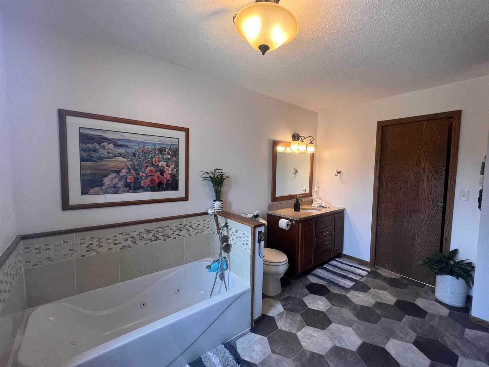 1205 4th Street NE, Staples, MN 56479