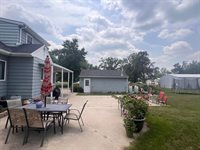 1205 4th Street NE, Staples, MN 56479