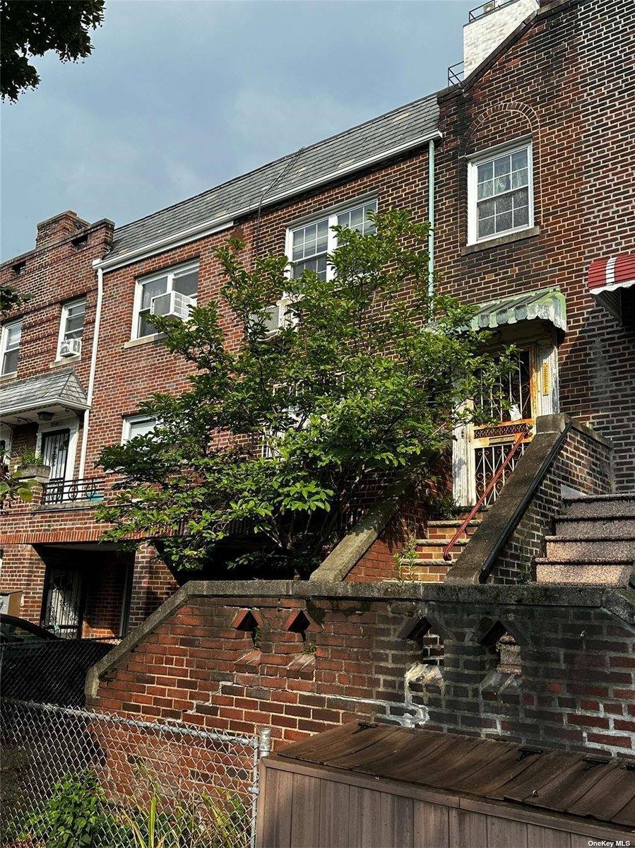 37-05 27 Street, Astoria, NY 11105