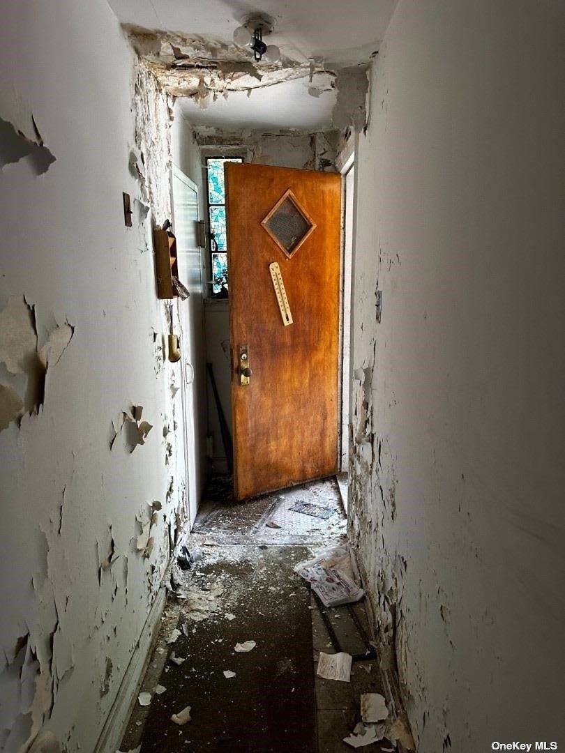 37-05 27 Street, Astoria, NY 11105