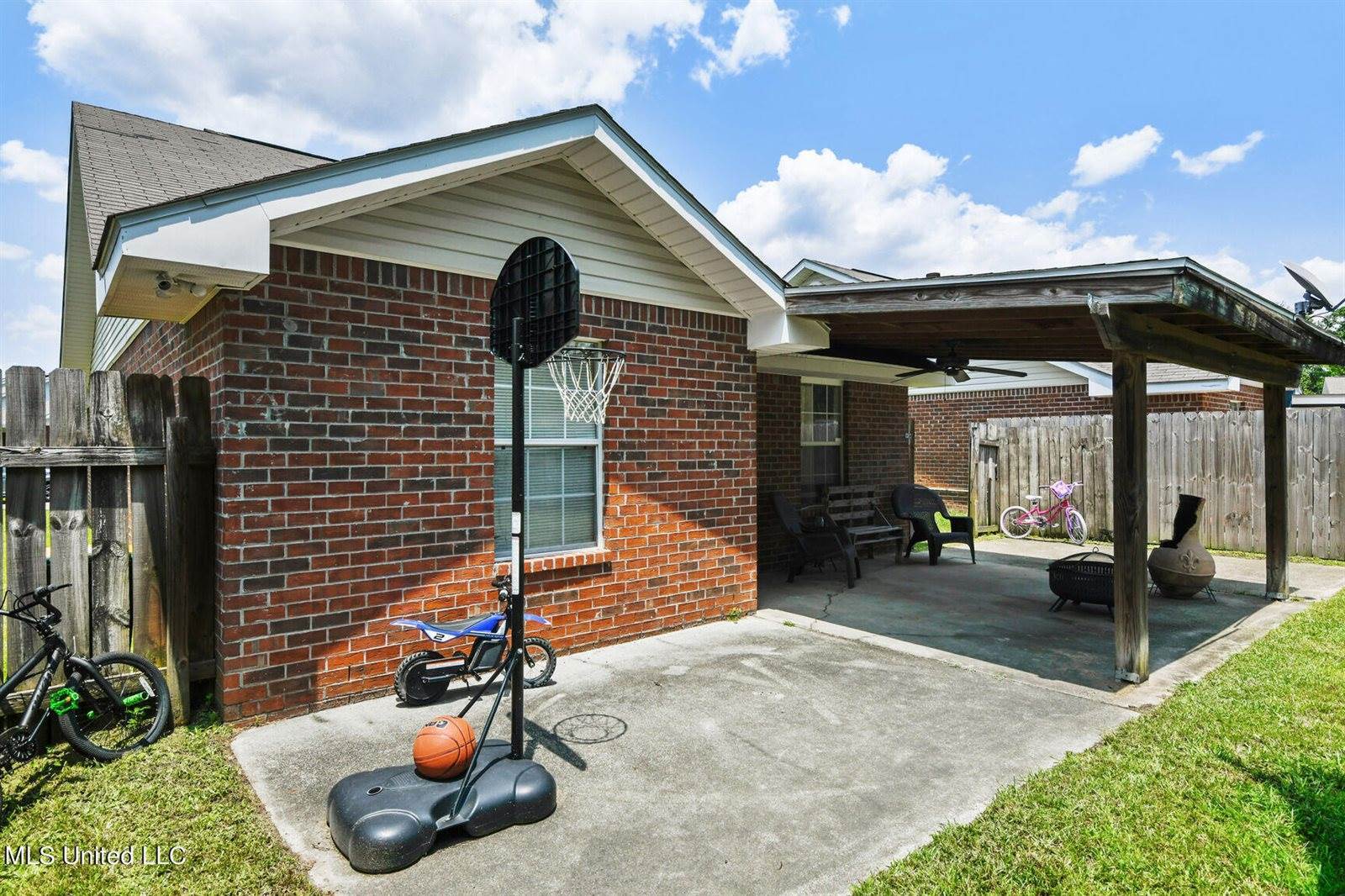 4393 Wigwam Drive, D'Iberville, MS 39540