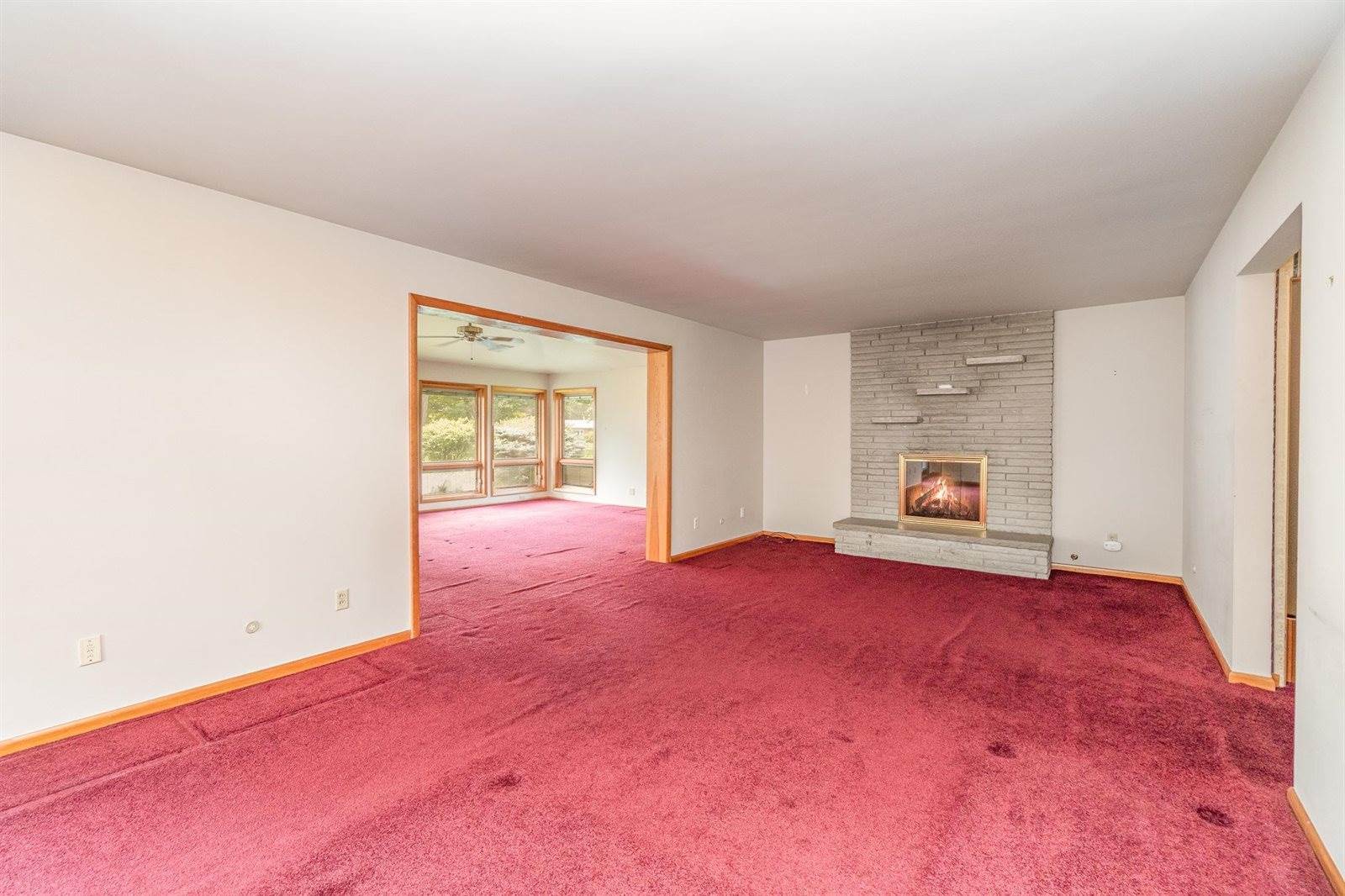 1904 Ivy Ln., Midland, MI 48642