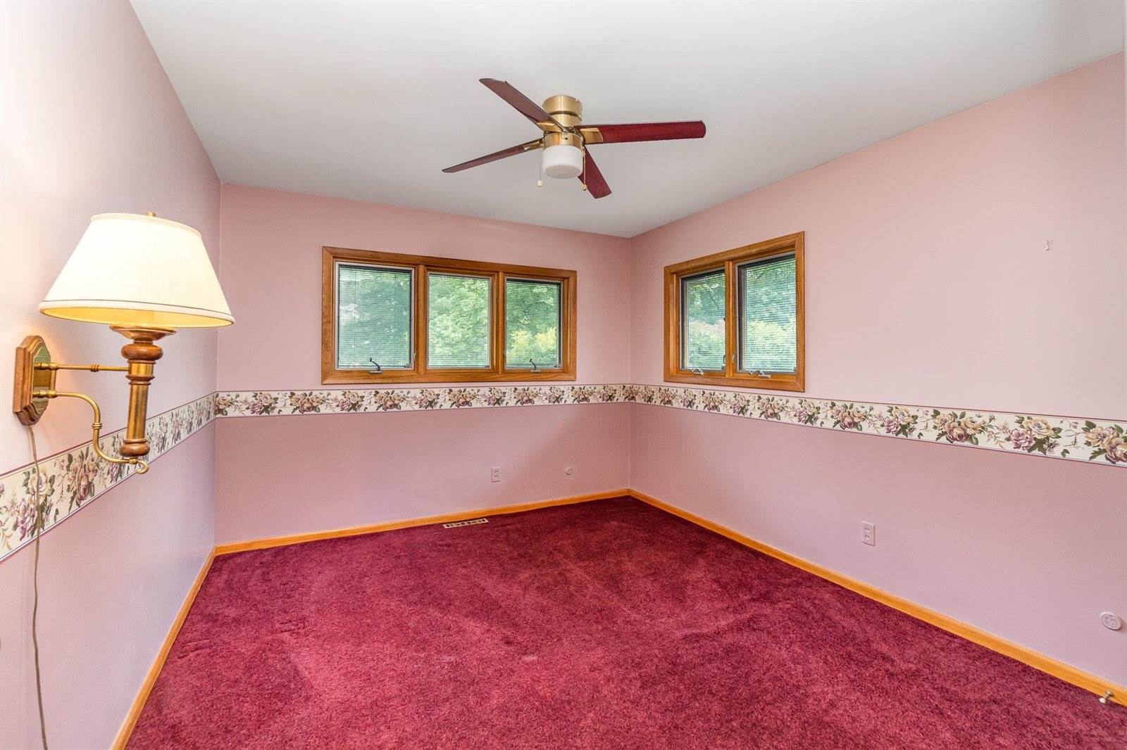 1904 Ivy Ln., Midland, MI 48642