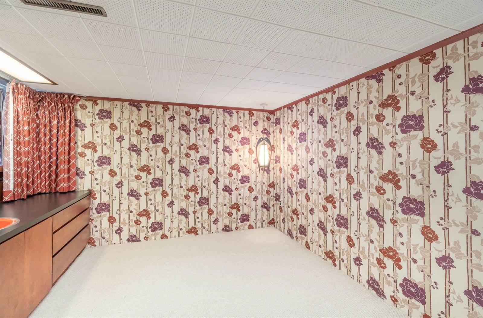 1904 Ivy Ln., Midland, MI 48642