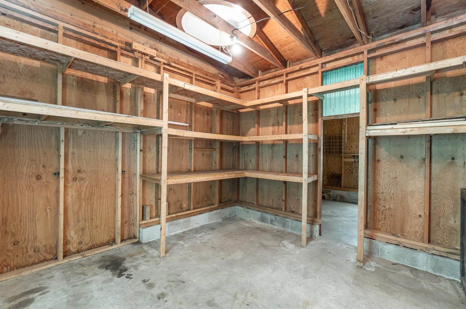 1904 Ivy Ln., Midland, MI 48642