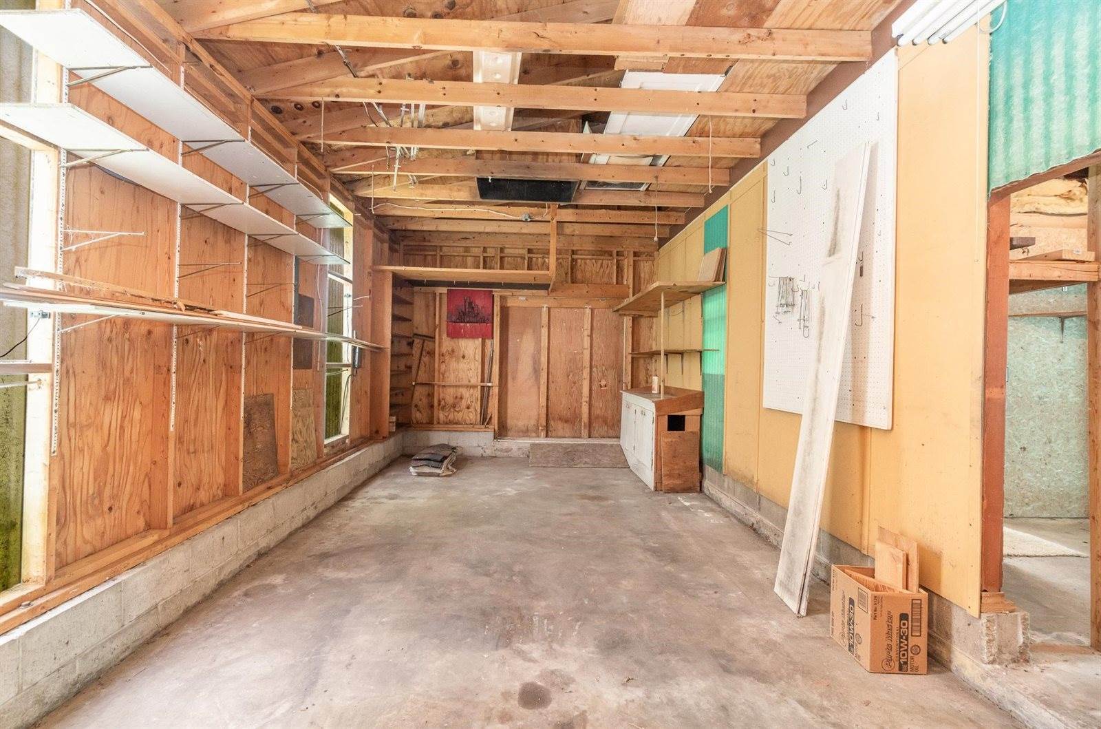 1904 Ivy Ln., Midland, MI 48642