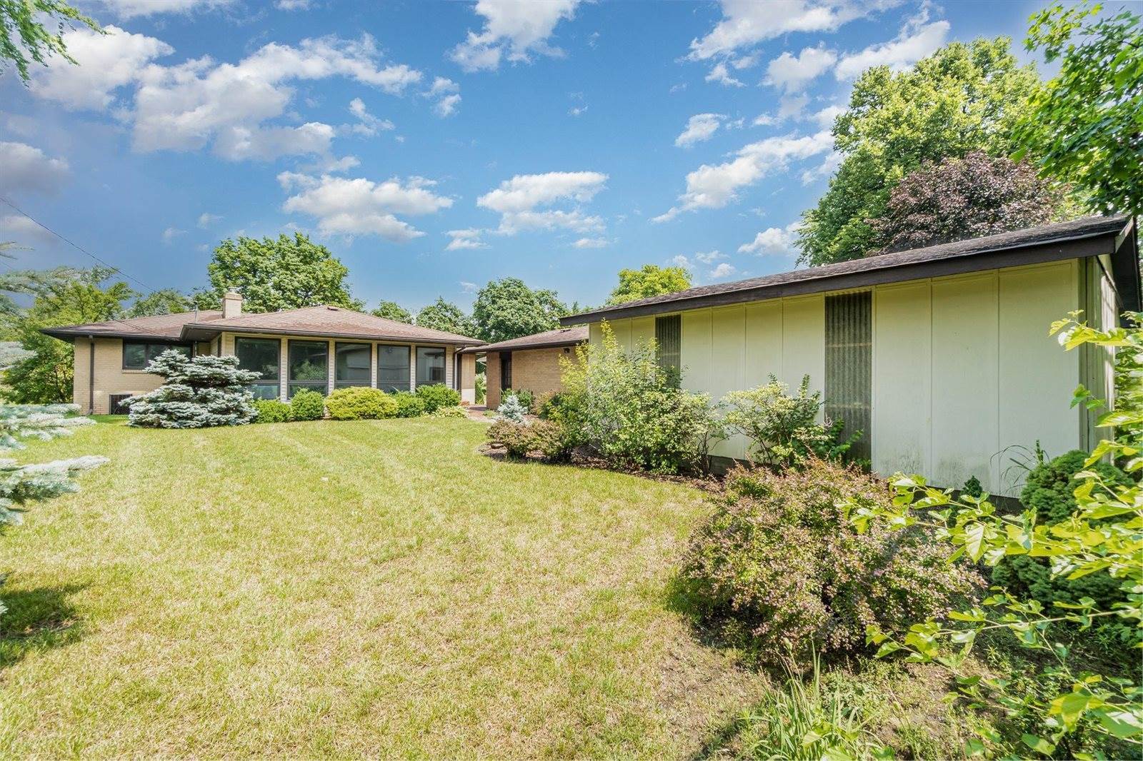 1904 Ivy Ln., Midland, MI 48642