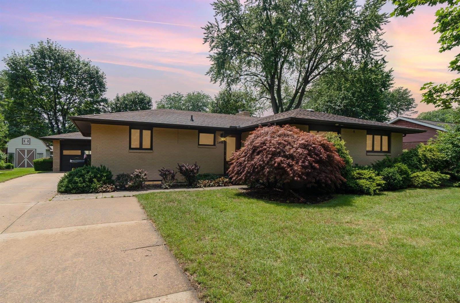 1904 Ivy Ln., Midland, MI 48642