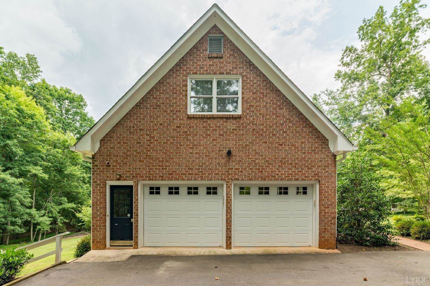 1034 Little Pine Circle, Forest, VA 24551