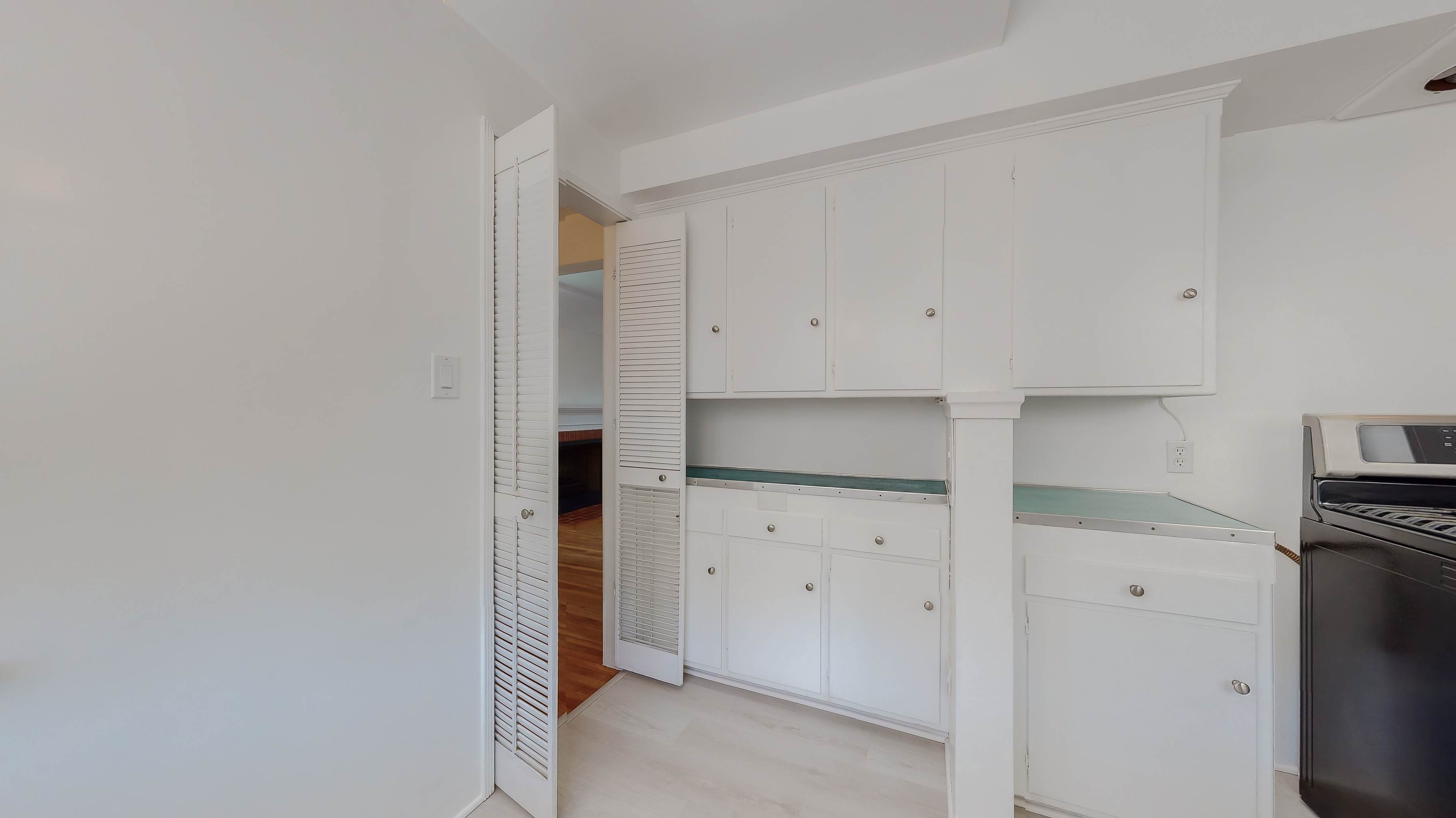 2112 Mcpherson Avenue, Los Angeles, CA 90032