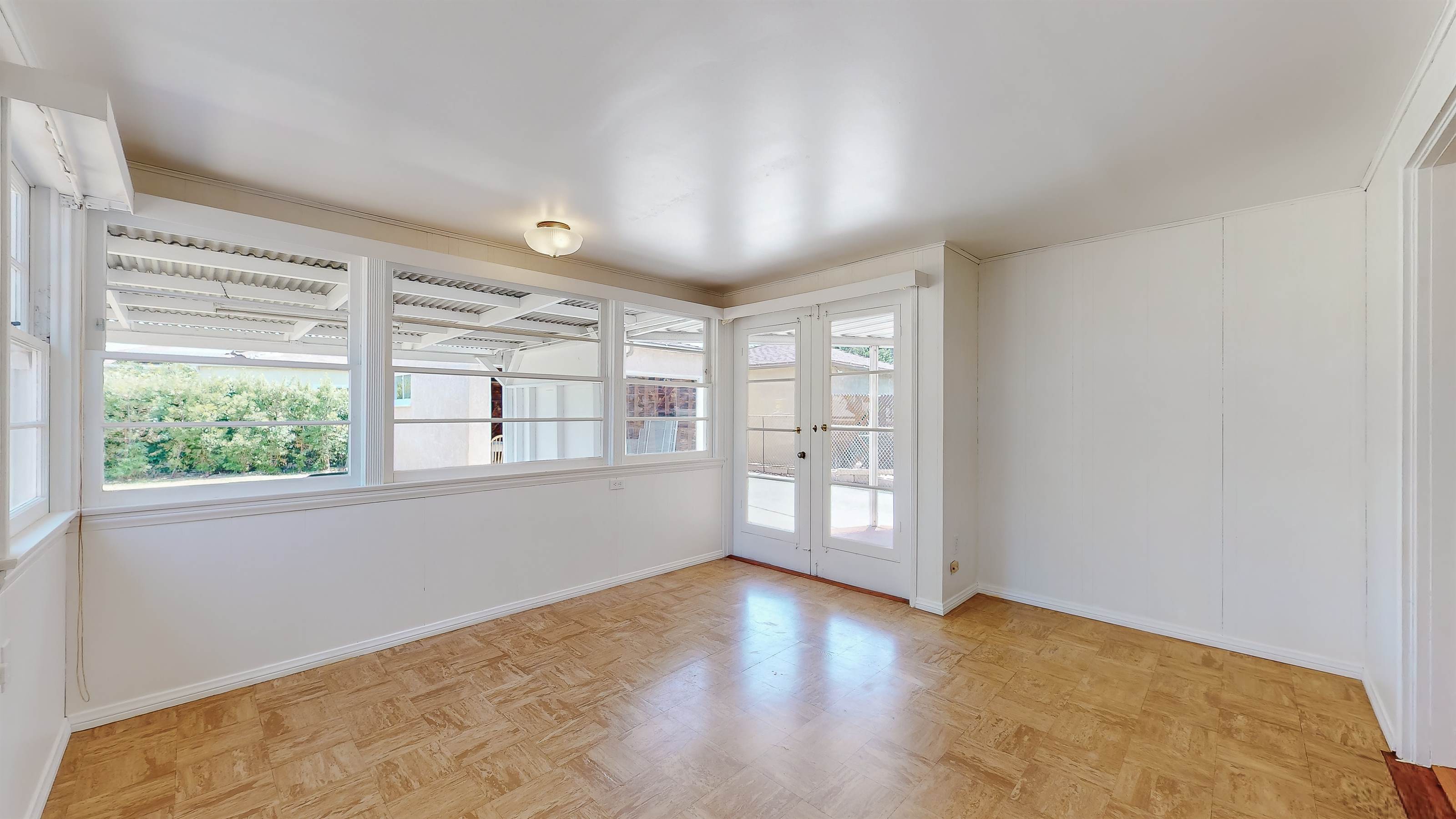 2112 Mcpherson Avenue, Los Angeles, CA 90032