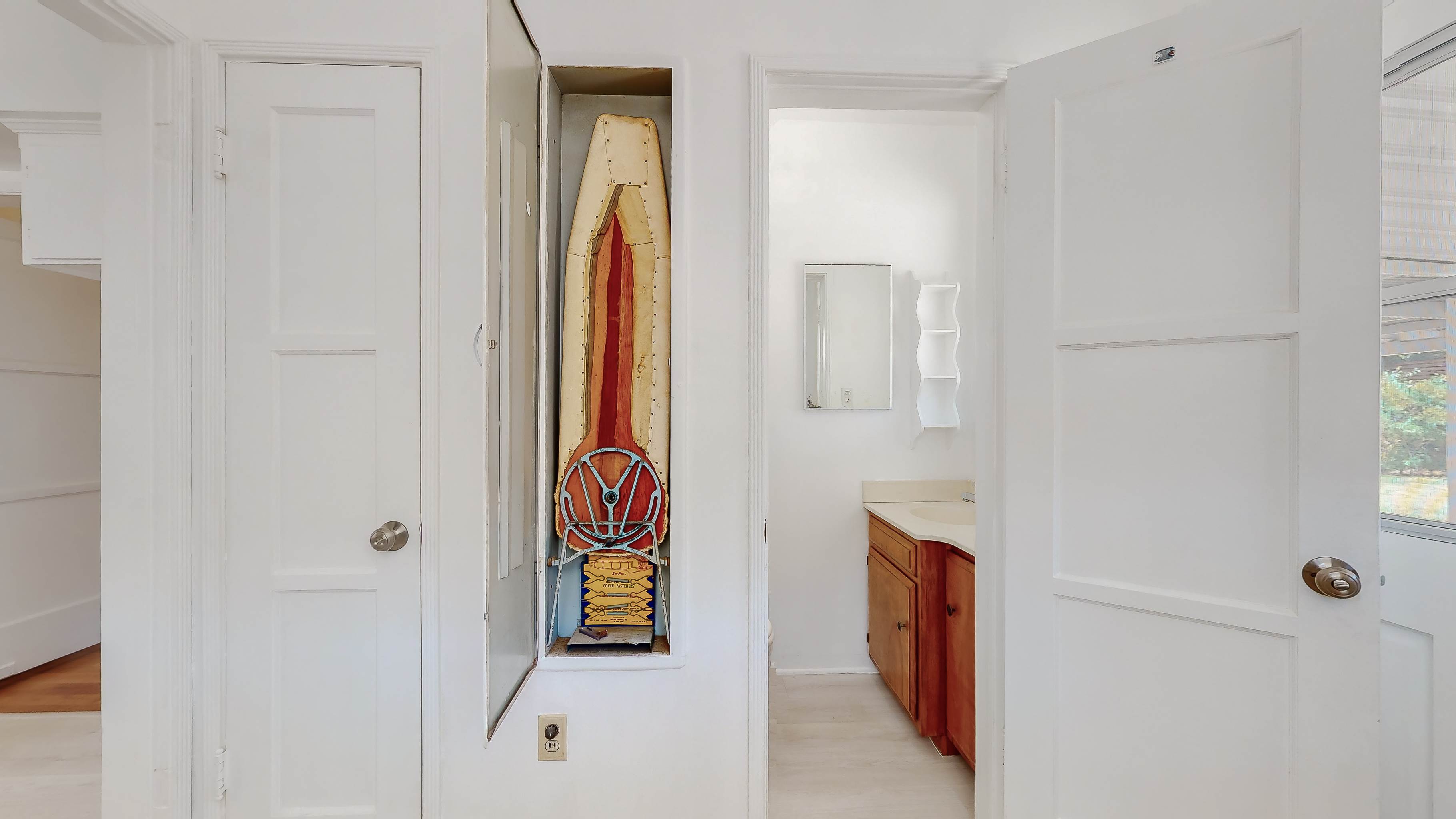 2112 Mcpherson Avenue, Los Angeles, CA 90032