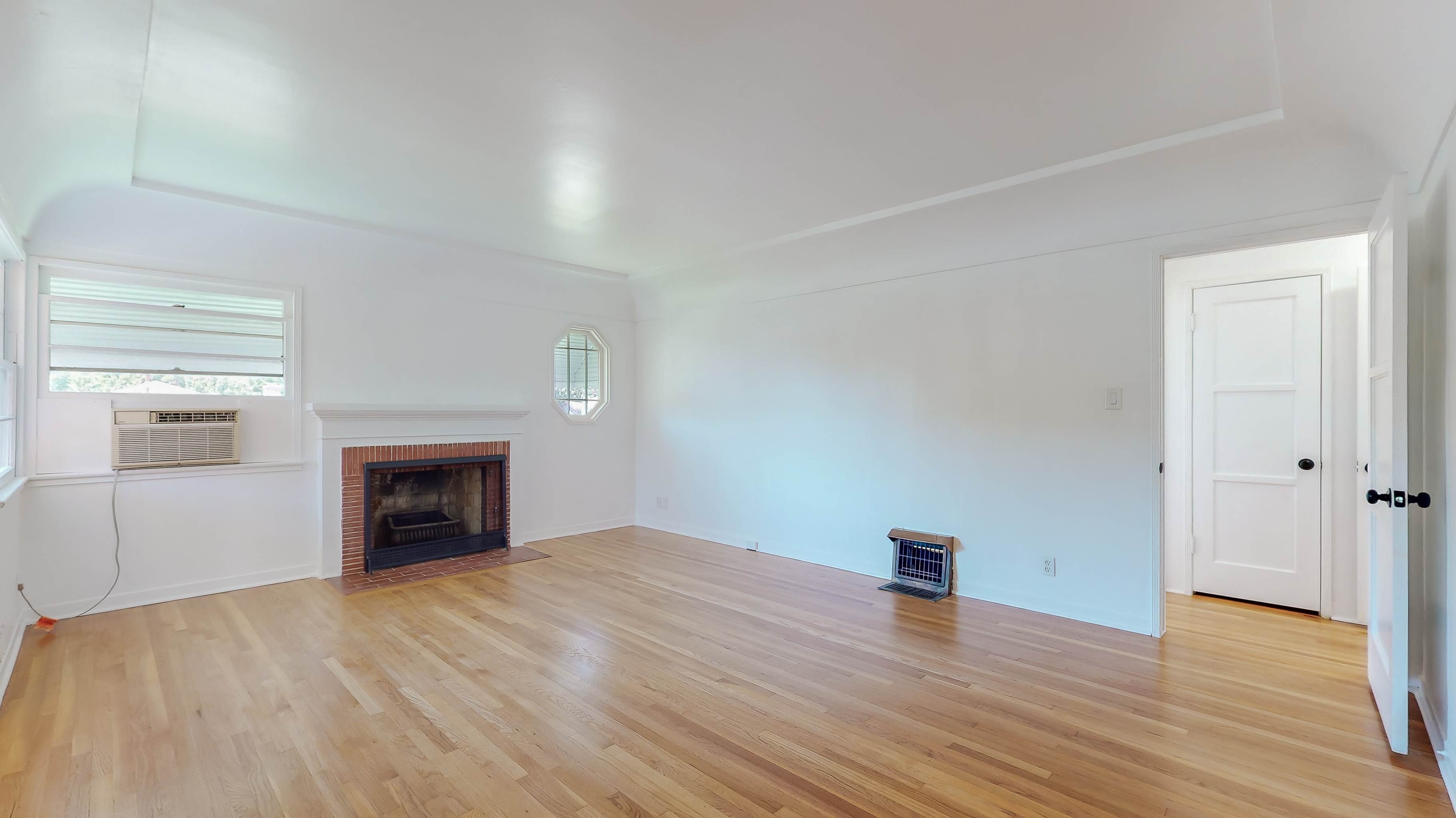 2112 Mcpherson Avenue, Los Angeles, CA 90032