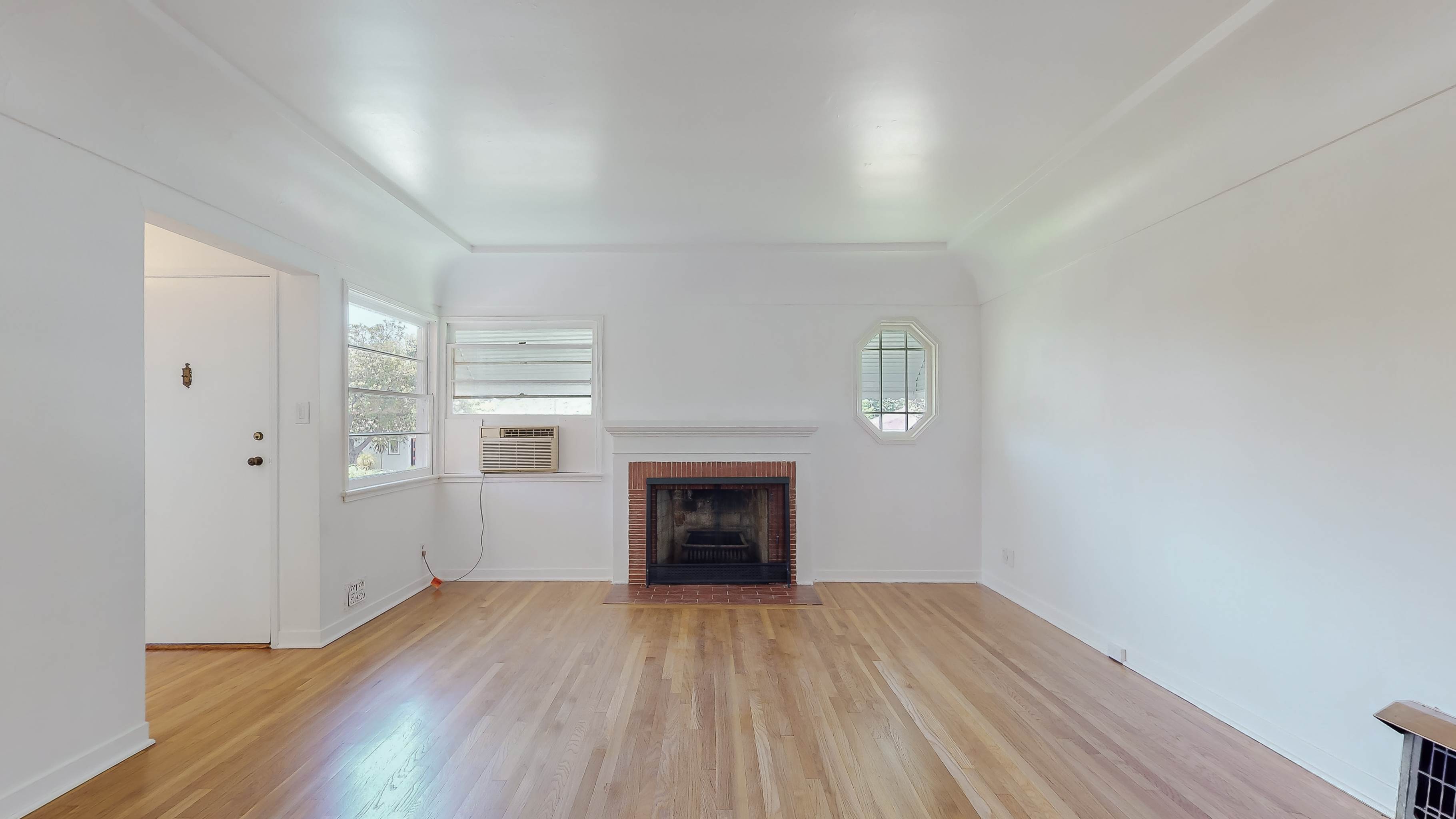 2112 Mcpherson Avenue, Los Angeles, CA 90032