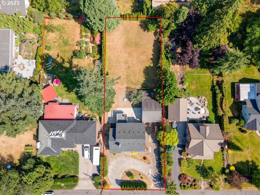 925 NW 8th St, Gresham, OR 97030