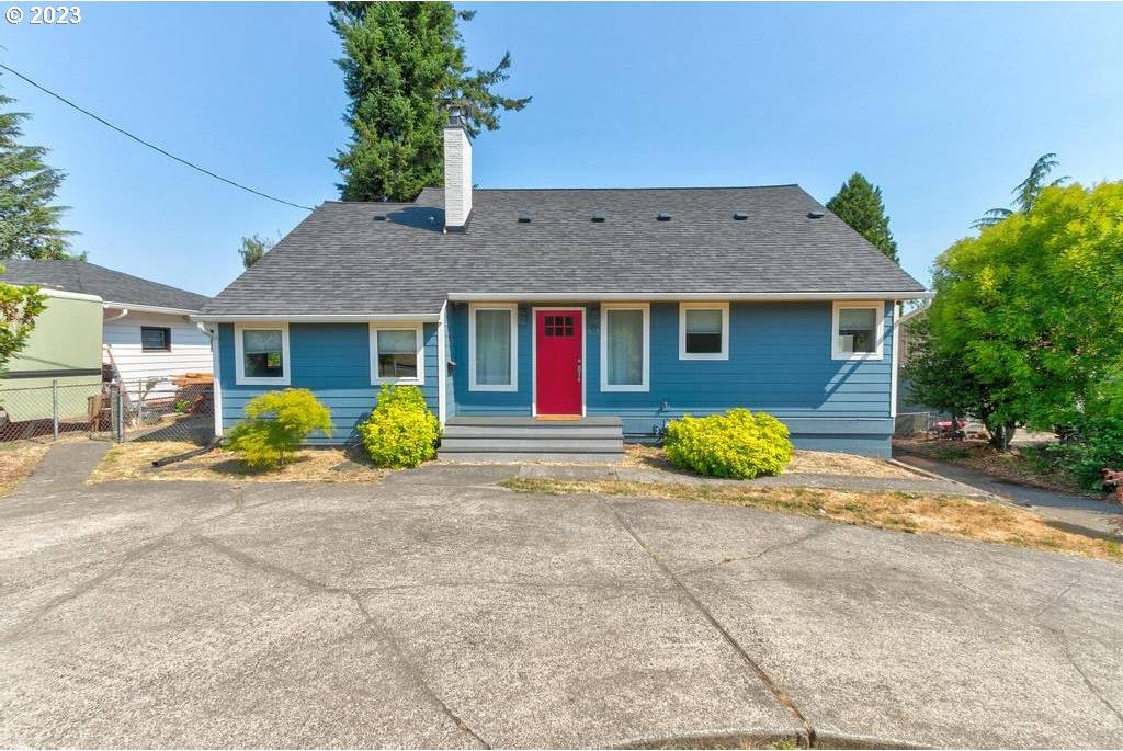 925 NW 8th St, Gresham, OR 97030