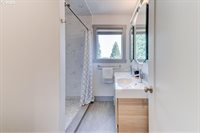 925 NW 8th St, Gresham, OR 97030