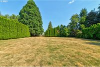 925 NW 8th St, Gresham, OR 97030