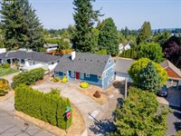 925 NW 8th St, Gresham, OR 97030