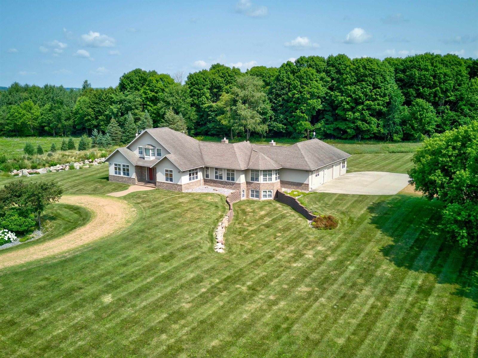 125340 State Highway 153, Stratford, WI 54484