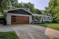917 S 87 Street, Omaha, NE 68114