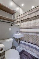 917 S 87 Street, Omaha, NE 68114