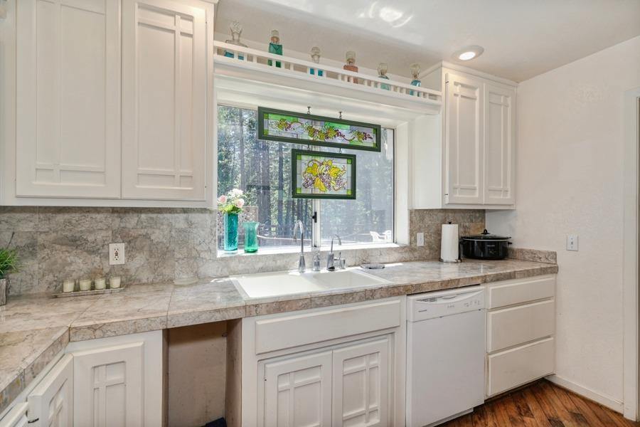 1250 Garnet Court, Pollock Pines, CA 95726